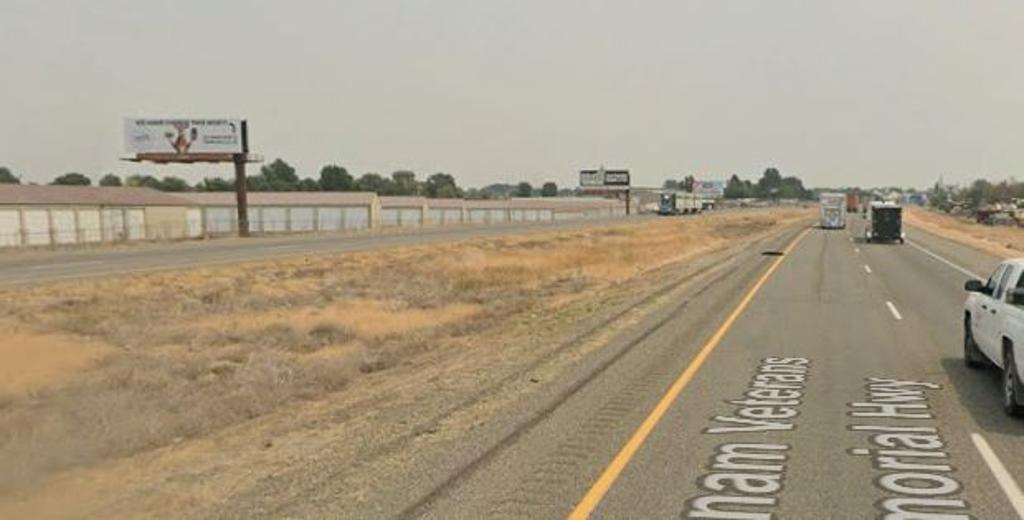 Photo of a billboard in Glenns Ferry