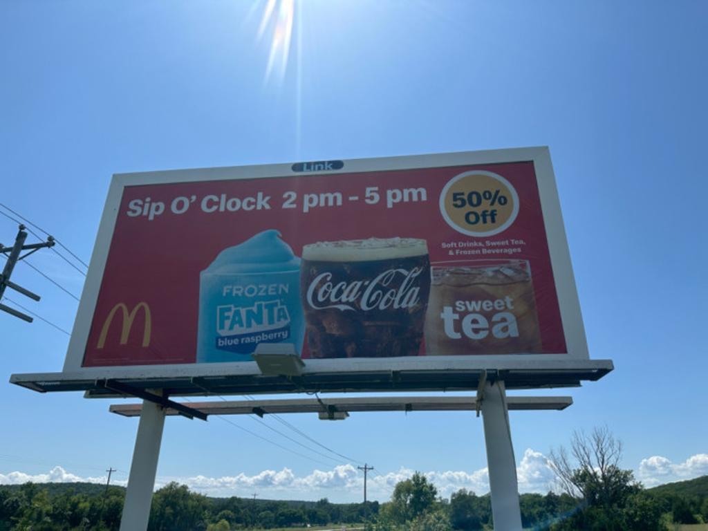 Photo of a billboard in Sedan