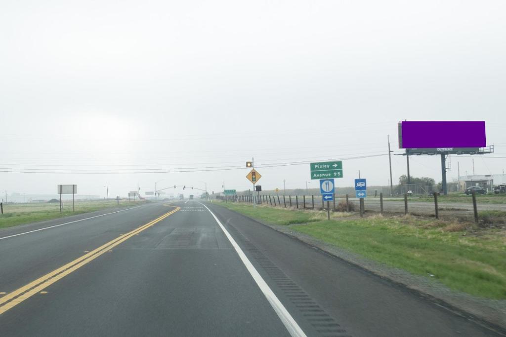 Photo of a billboard in Glennville