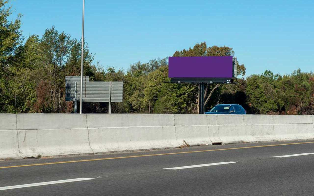 Photo of an outdoor ad in Murfreesboro