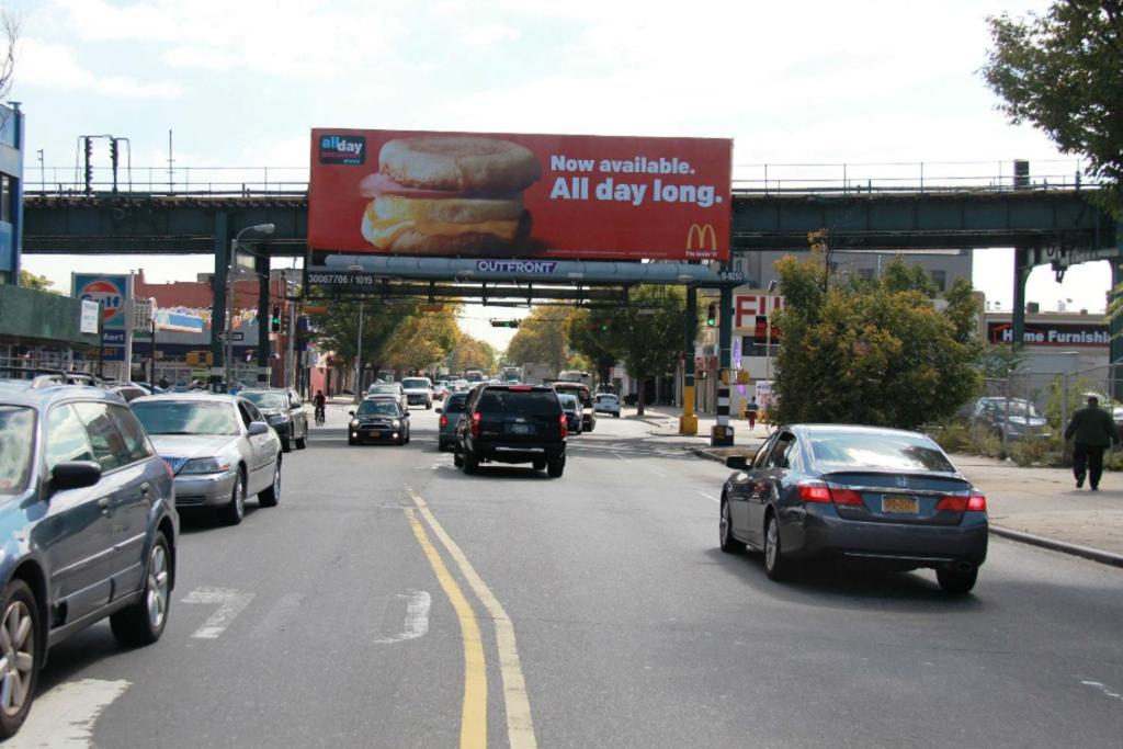Photo of a billboard in Etna