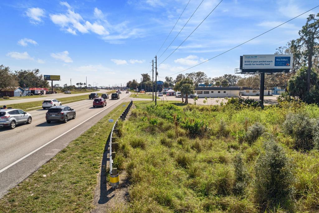 Photo of a billboard in Lake Hamilton