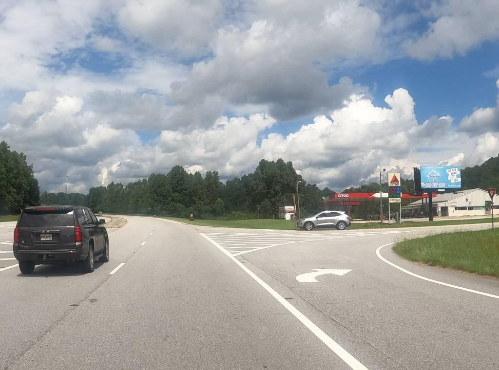 Photo of a billboard in Saute-nacoche