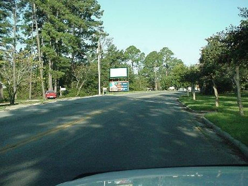 Photo of a billboard in Warren