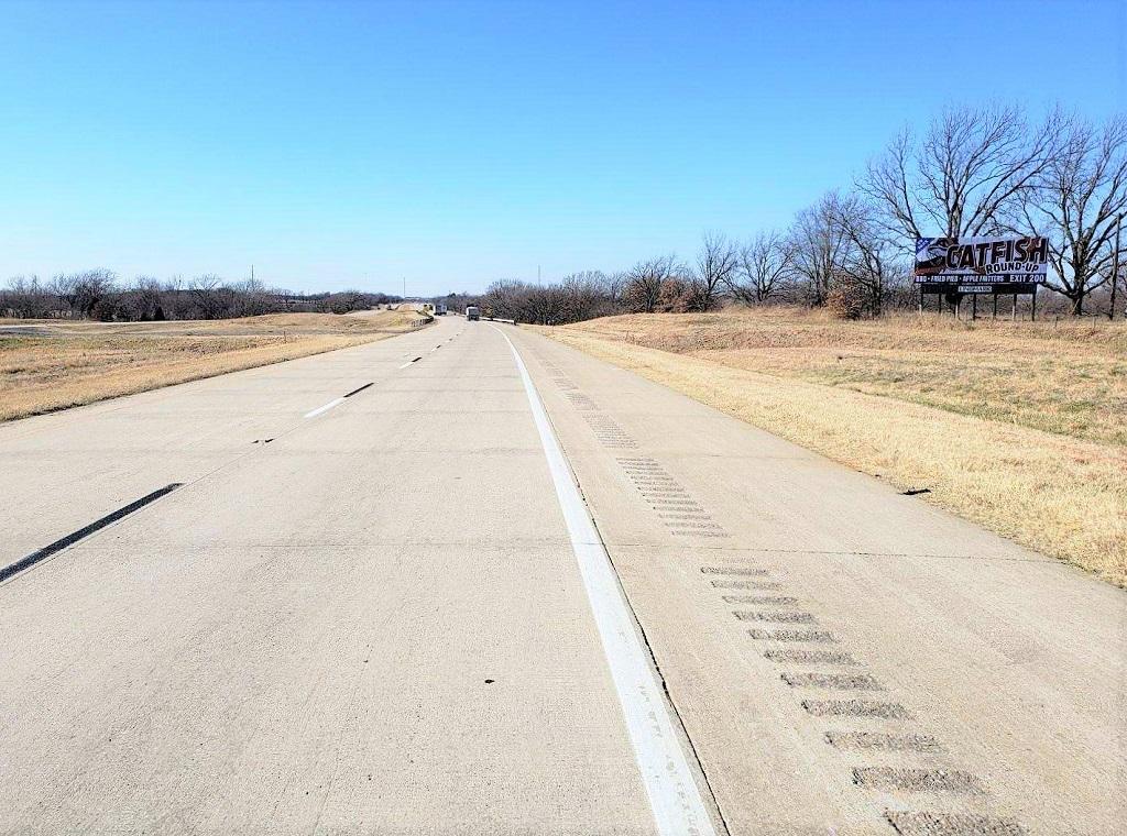 Photo of a billboard in Davenport