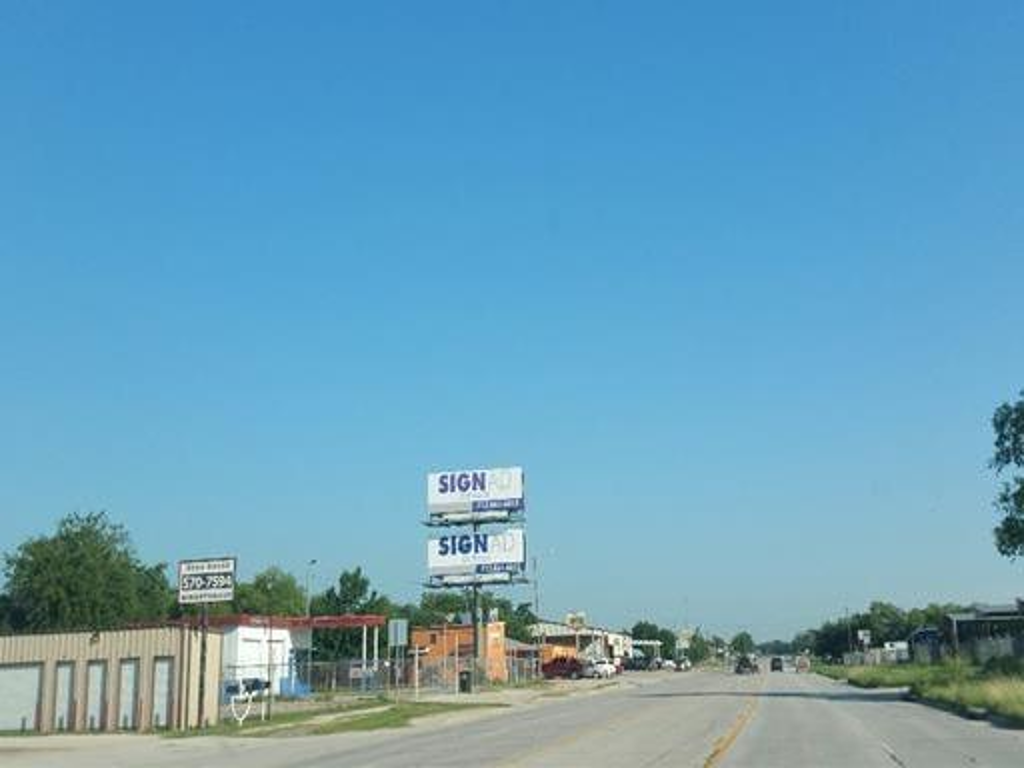 Photo of a billboard in Leming