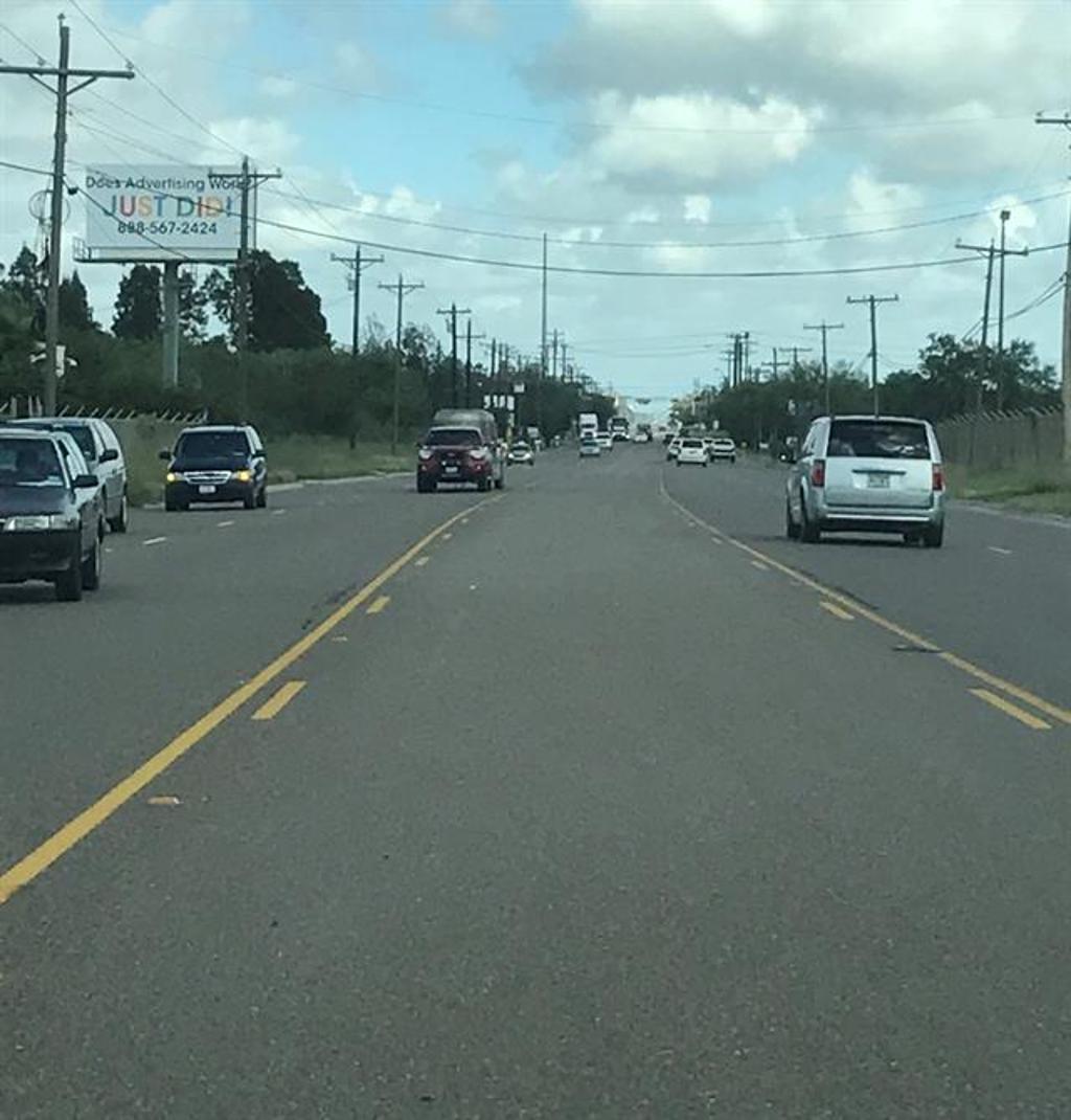 Photo of a billboard in Progreso Lakes